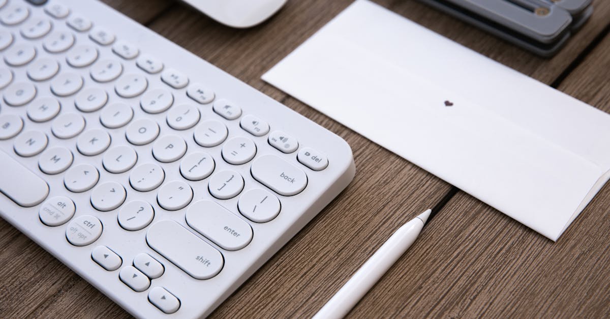 découvrez notre vaste sélection d'accessoires pour ordinateur : claviers, souris, casques, et bien plus encore pour améliorer votre expérience numérique. qualité, performance et innovation au rendez-vous !