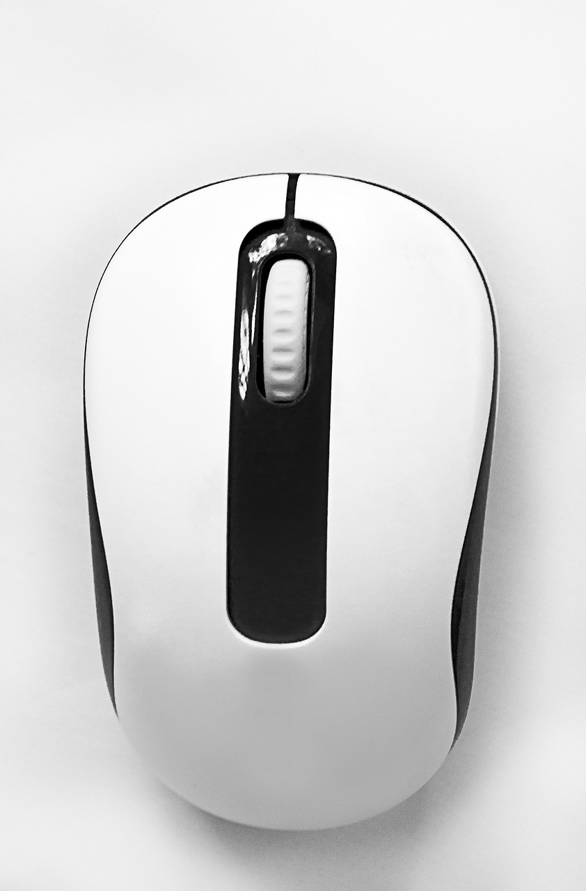 découvrez notre souris de jeu sans fil qui allie performance et confort, idéale pour les gamers à la recherche de précision et de liberté de mouvement. profitez d'une connectivité rapide, d'une ergonomie optimale et d'une autonomie prolongée pour vivre une expérience de jeu immersive.